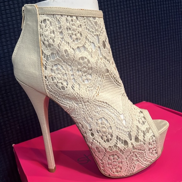 Georgie Open Toe Lace Bootie size 7.5 new - Picture 2 of 7